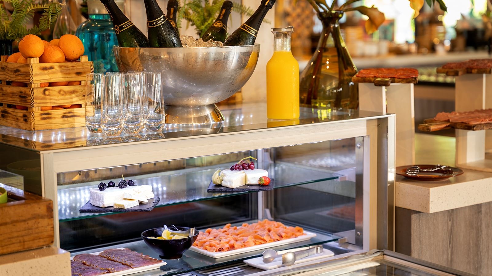 restaurants-capers-buffet-restaurant