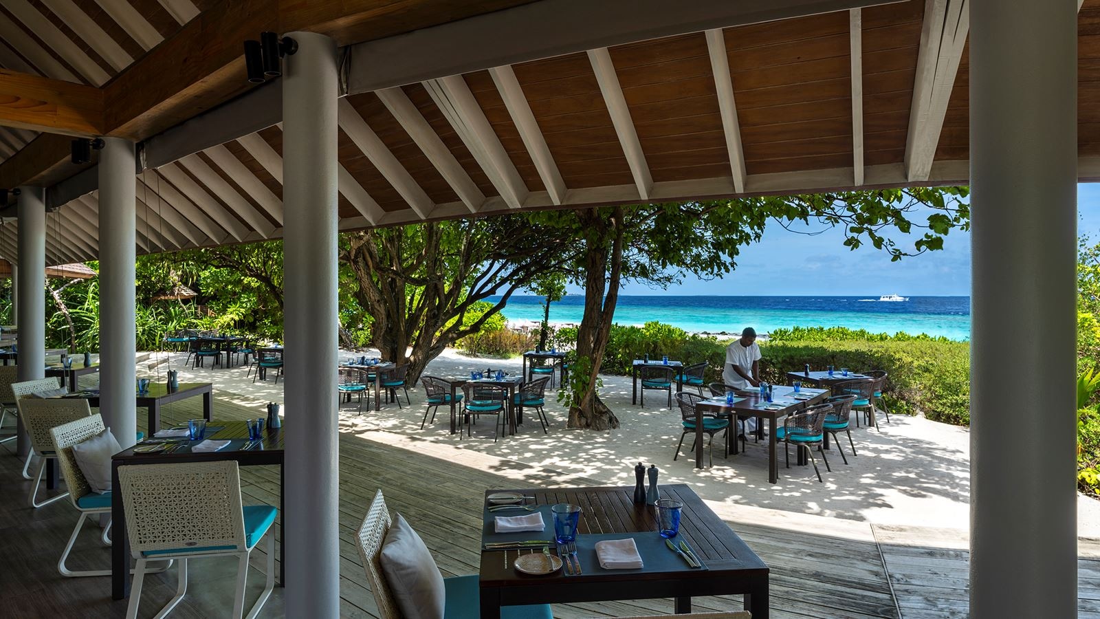 restaurants-faru-restaurant--mediterranean