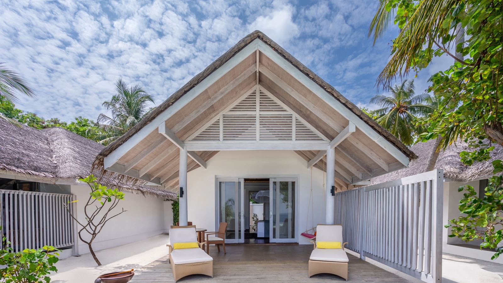 rooms-beach-villa-with-private-pool