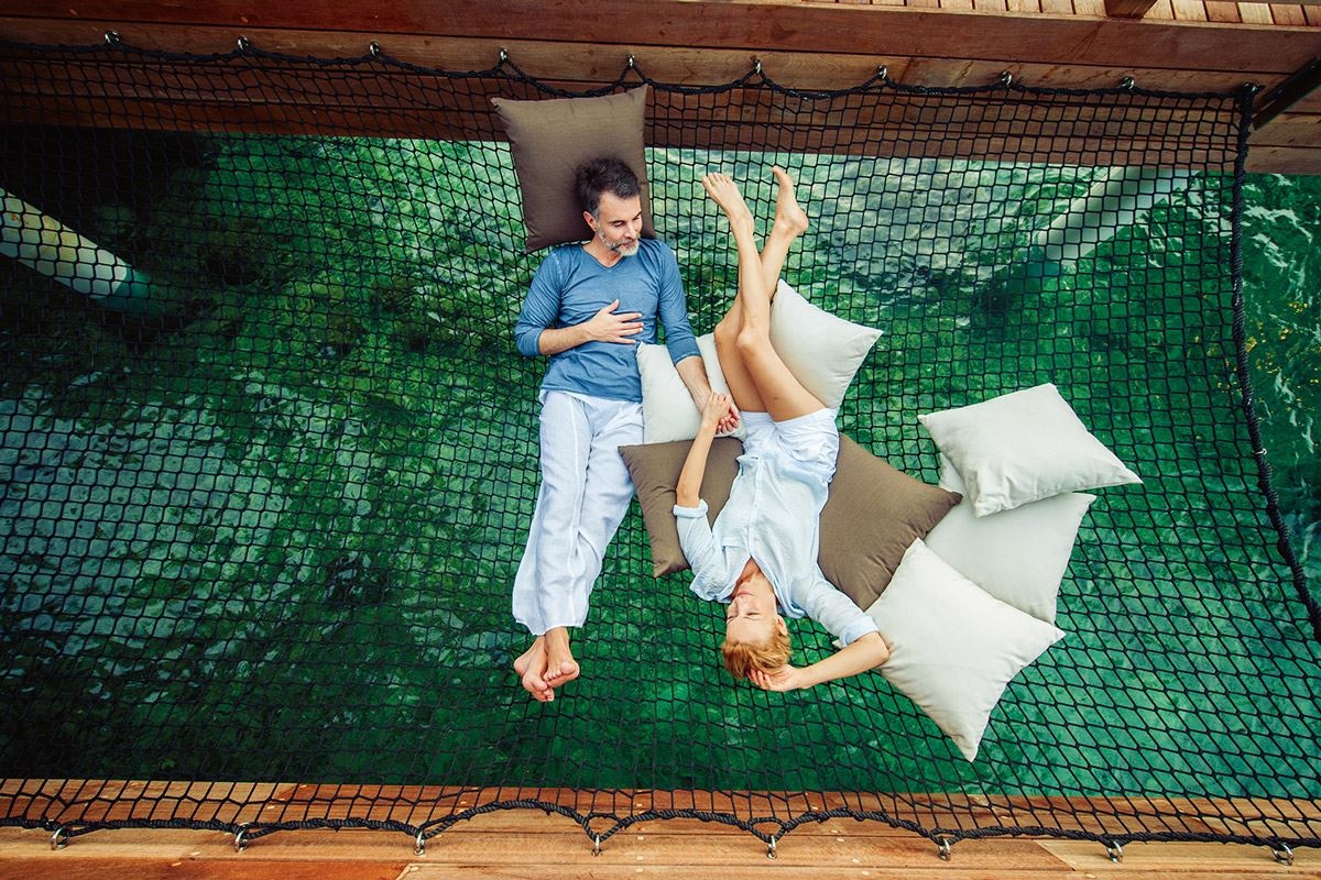 rooms-romantic-pool-residence