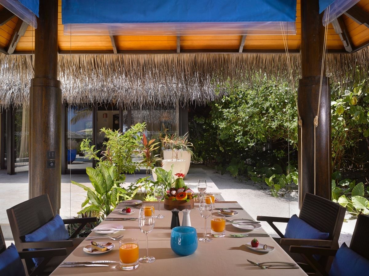 rooms-deluxe-beach-pool-villa