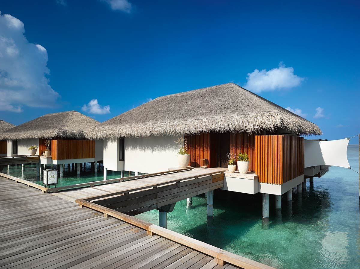 rooms-sunrise-water-pool-villa