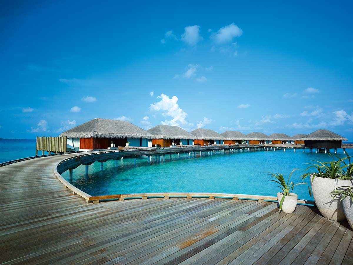 rooms-sunset-deluxe-water-pool-villa