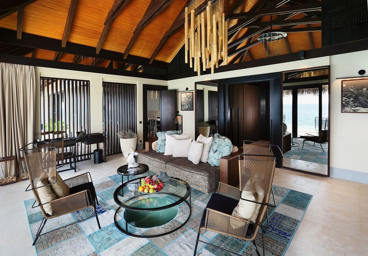 rooms-ocean-pool-house