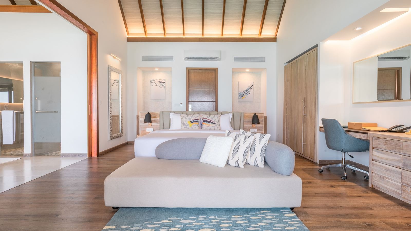 rooms-pool-water-villa