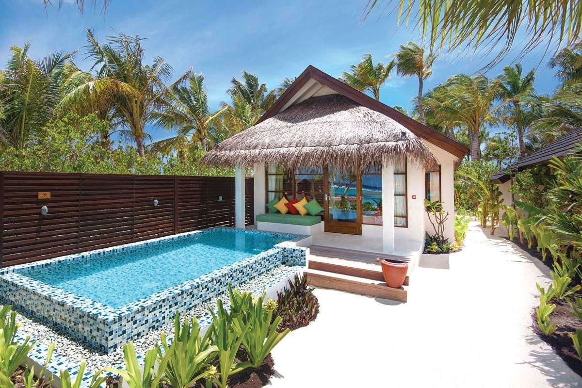 rooms-beach-villa-with-pool