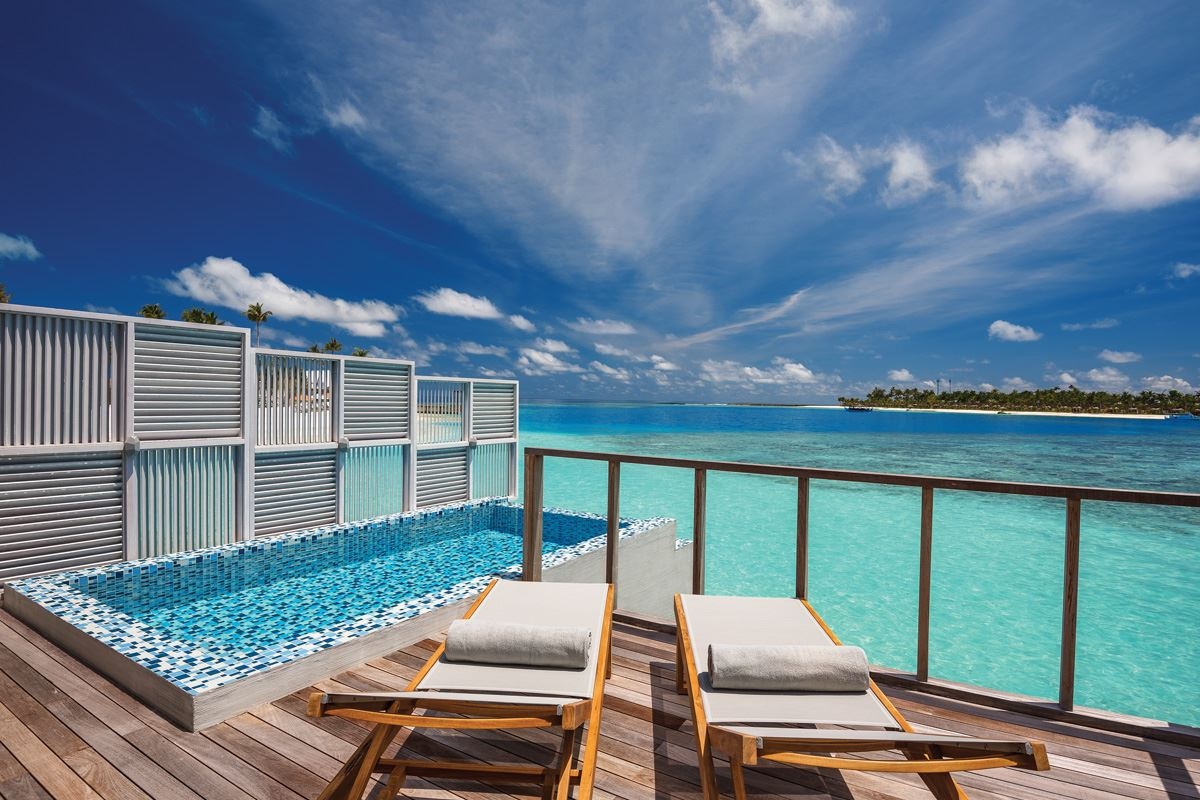 rooms-water-villa-with-pool