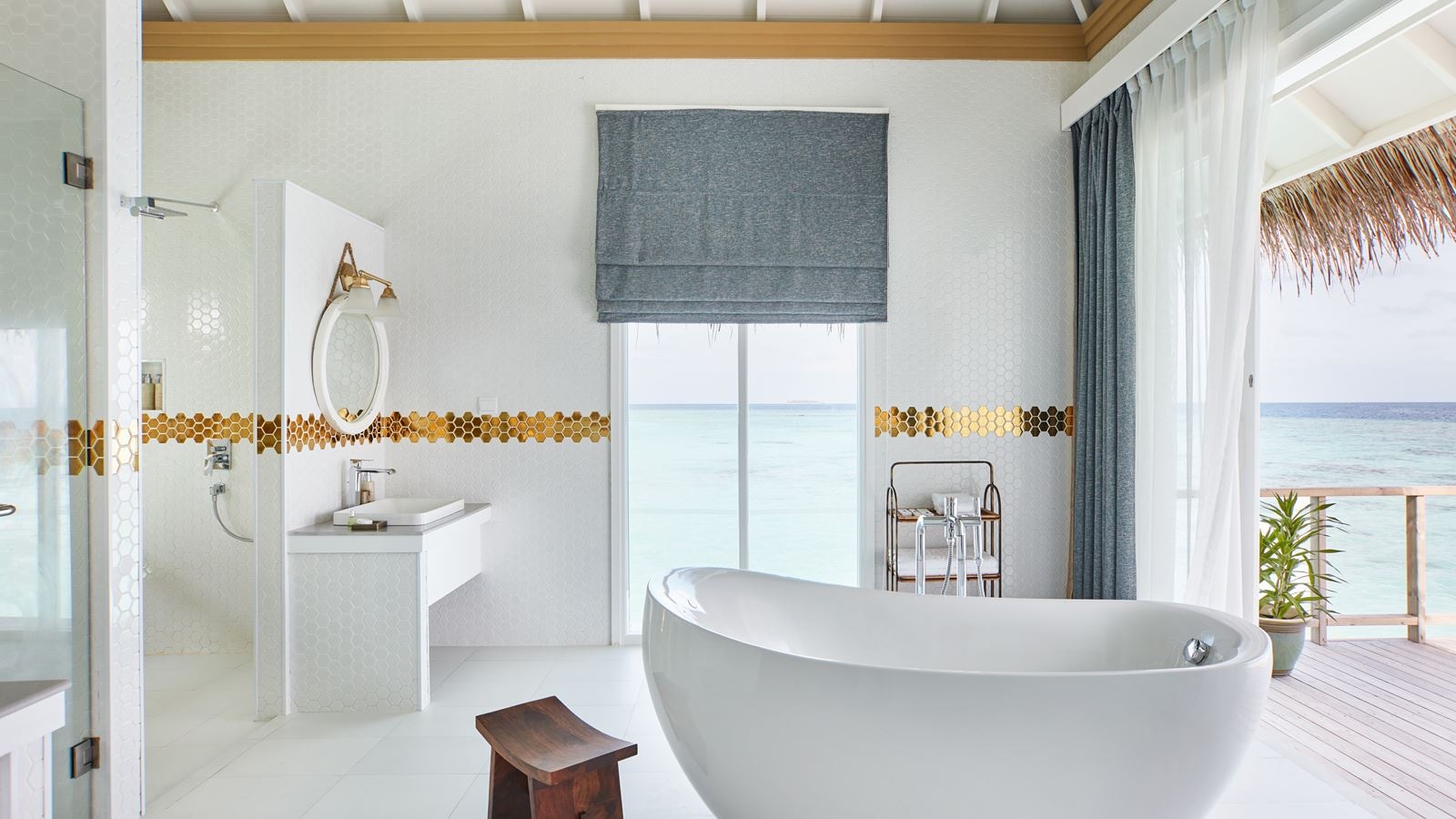 rooms-ocean-residence-with-pool