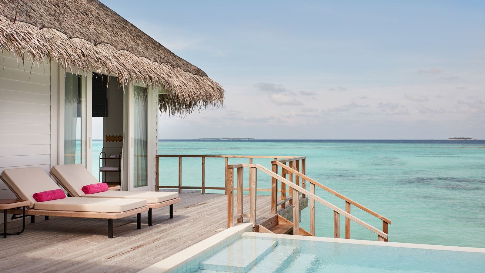 rooms-ocean-residence-with-pool