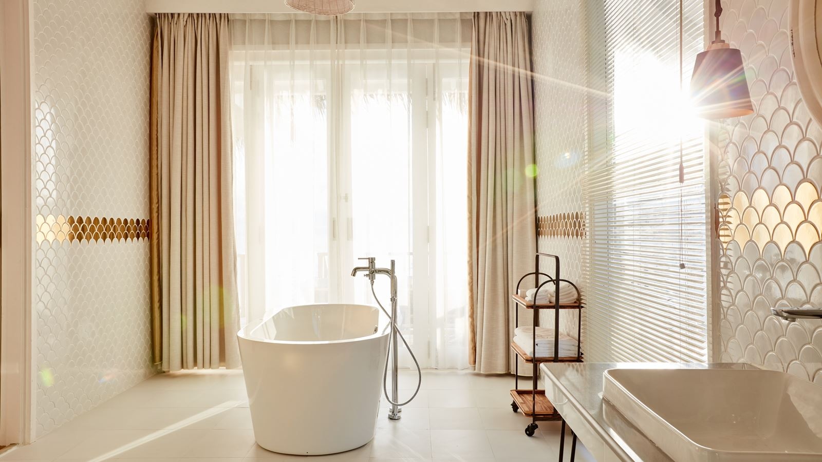 rooms-ocean-villa-with-pool