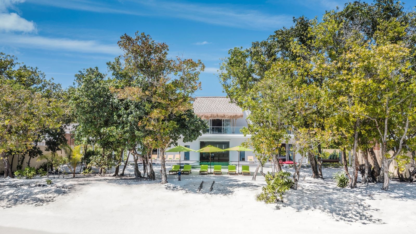 rooms-royal-beach-villa3-bedrooms