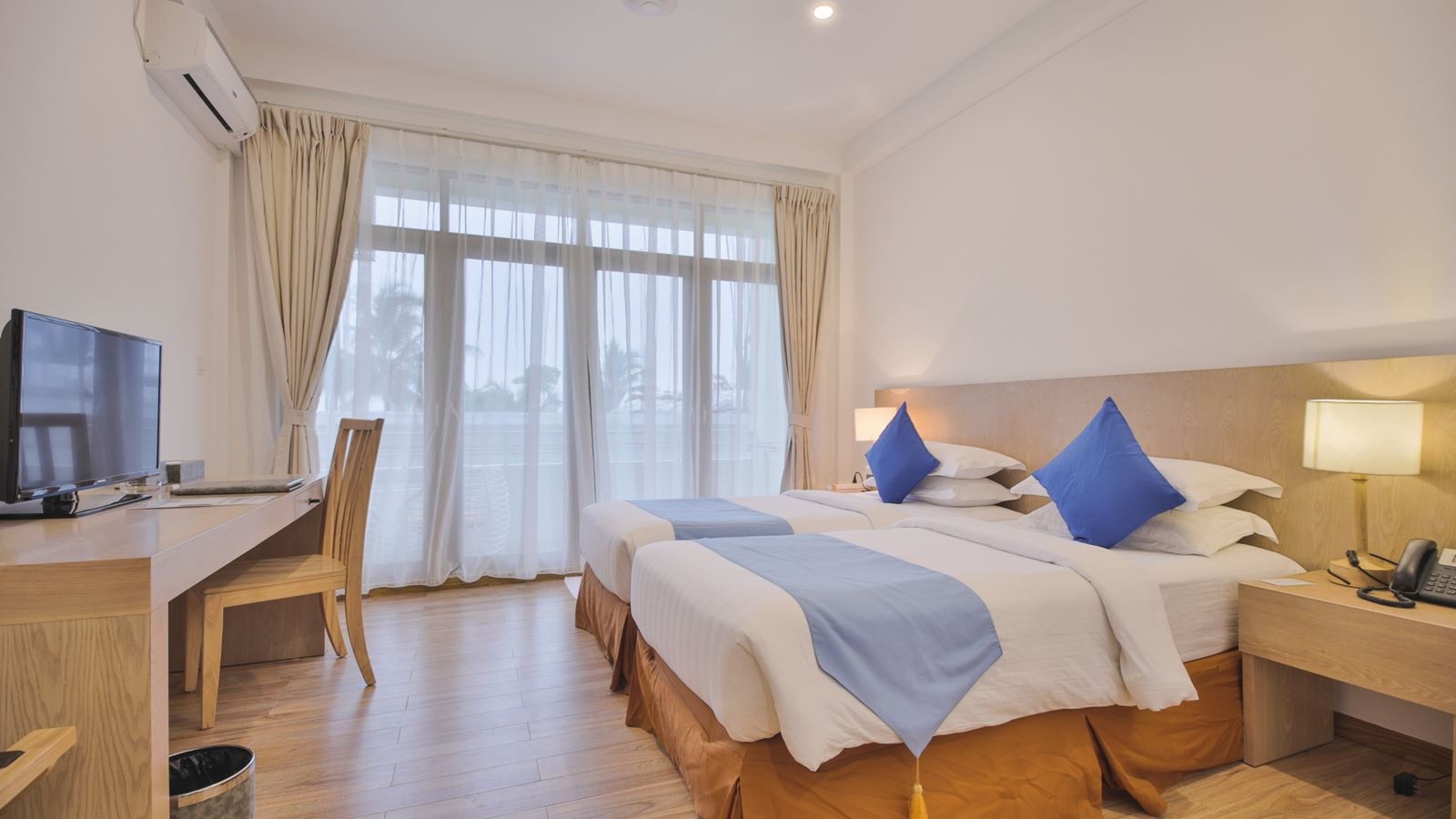 rooms-super-deluxe-room