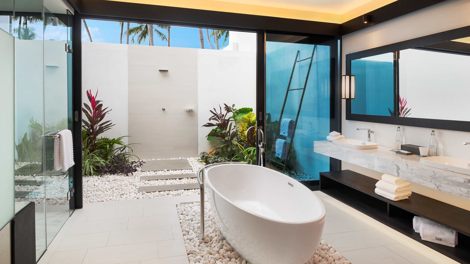 rooms-2-bedroom-beach-villa-with-pool