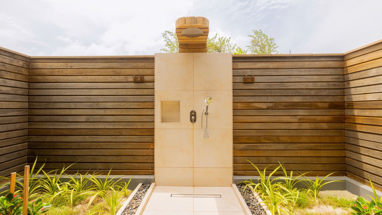 rooms-sunrise-beach-villa