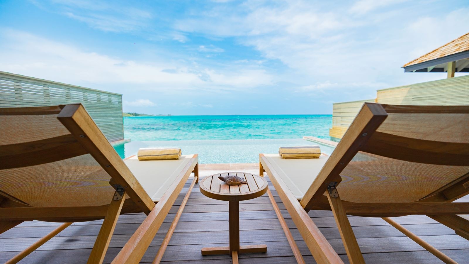 rooms-ocean-pool-villa