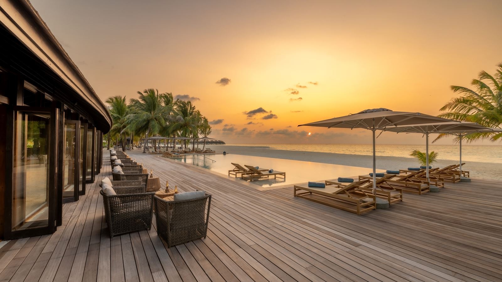 restaurants-sand-bar