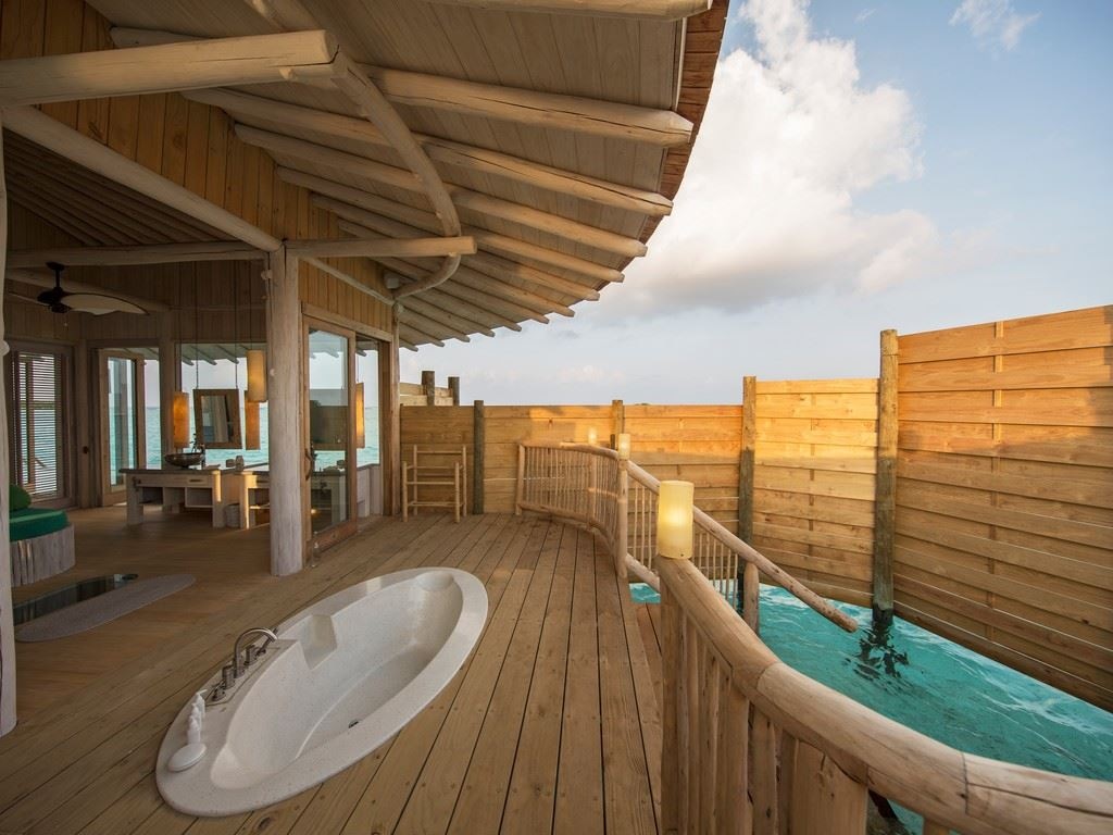 rooms-1-bedroom-water-retreat