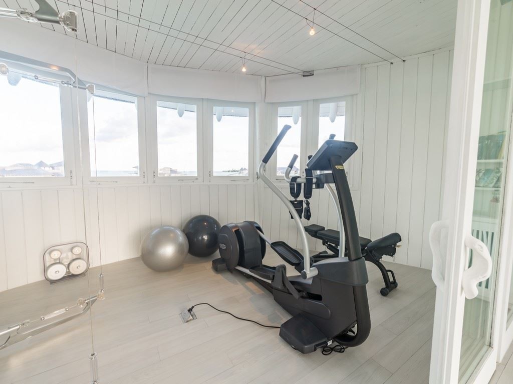 rooms-3-bedroom-water-retreat-with-slide