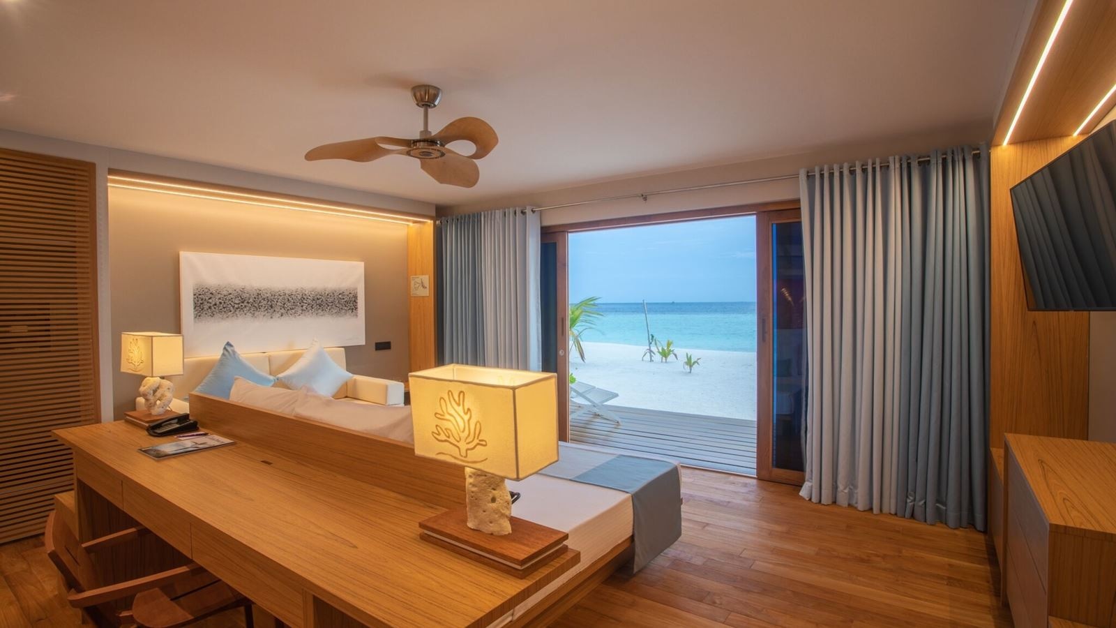 rooms-beach-bungalow