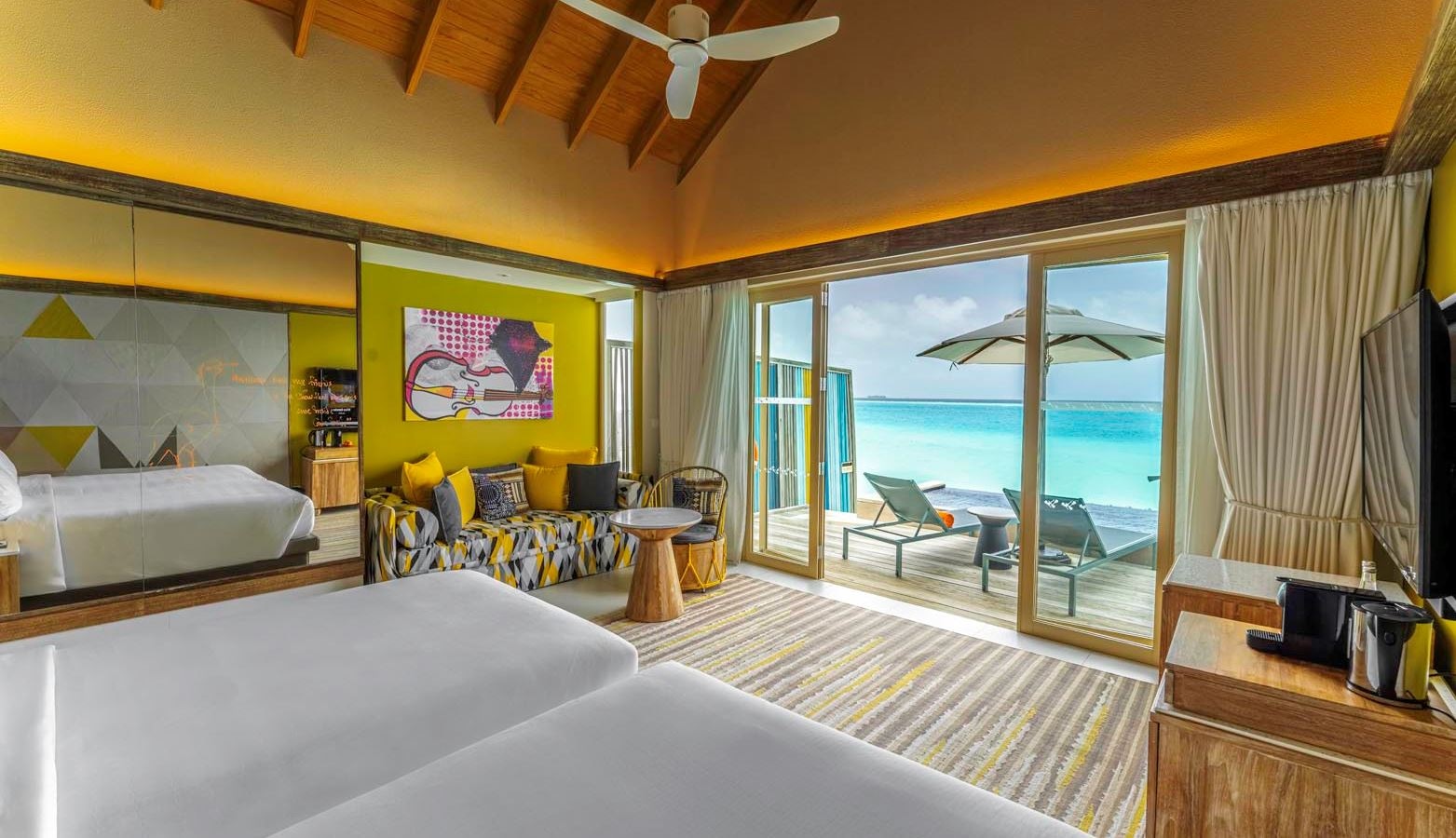 rooms-diamond-overwater-pool-villa--twin