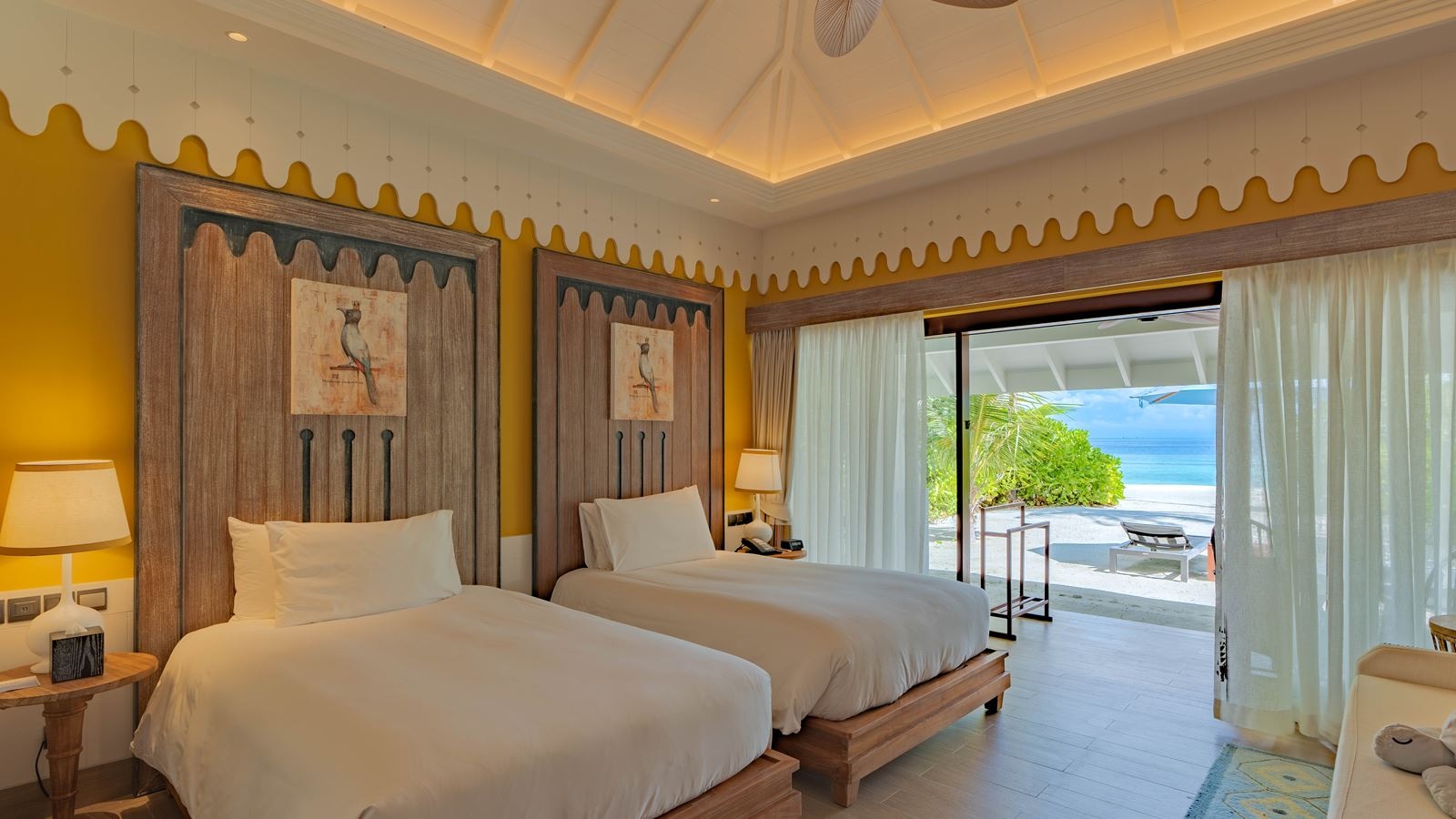 rooms-two-bedroom-family-beach-villa-with-pool