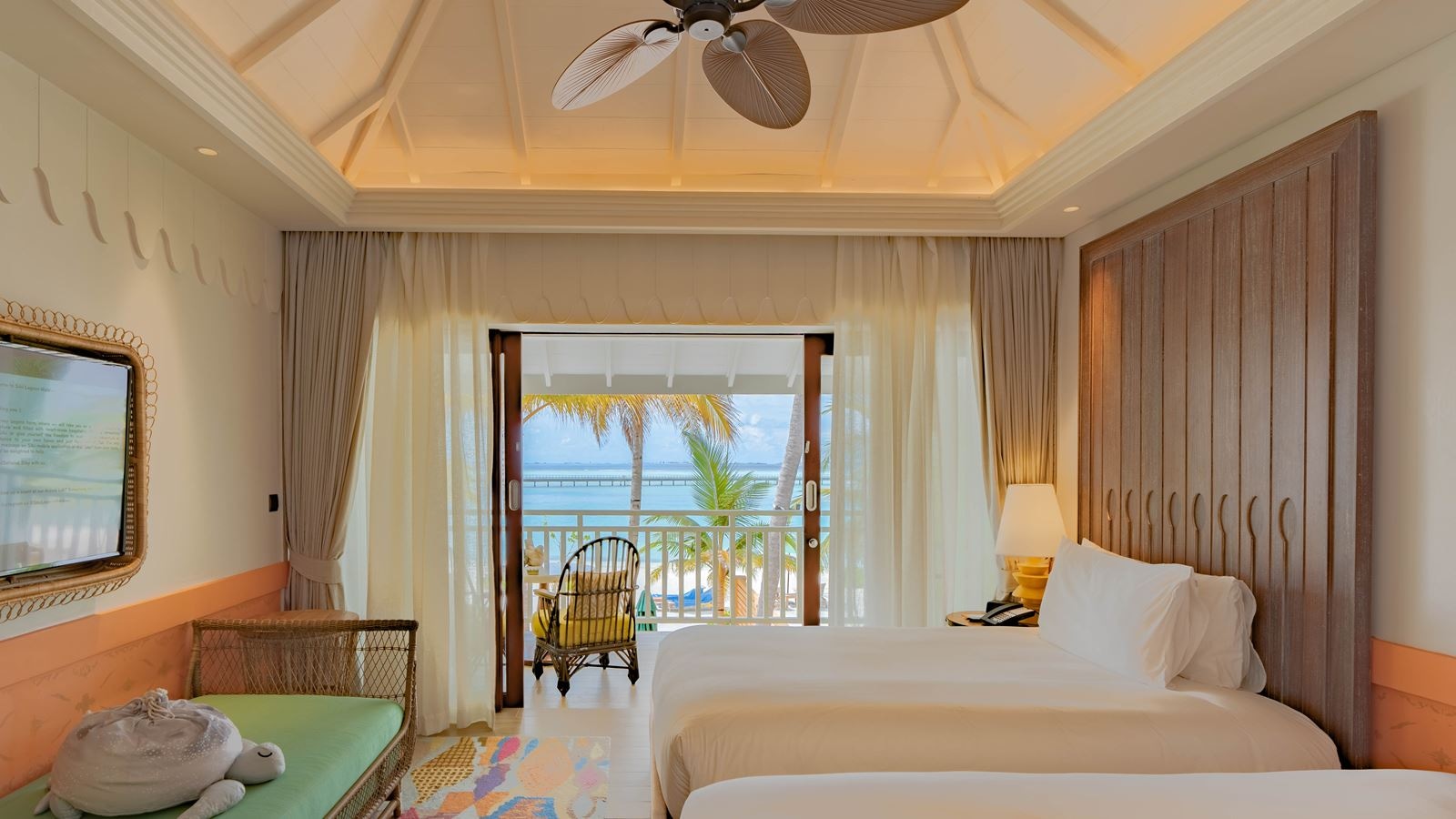 rooms-sky-family-room