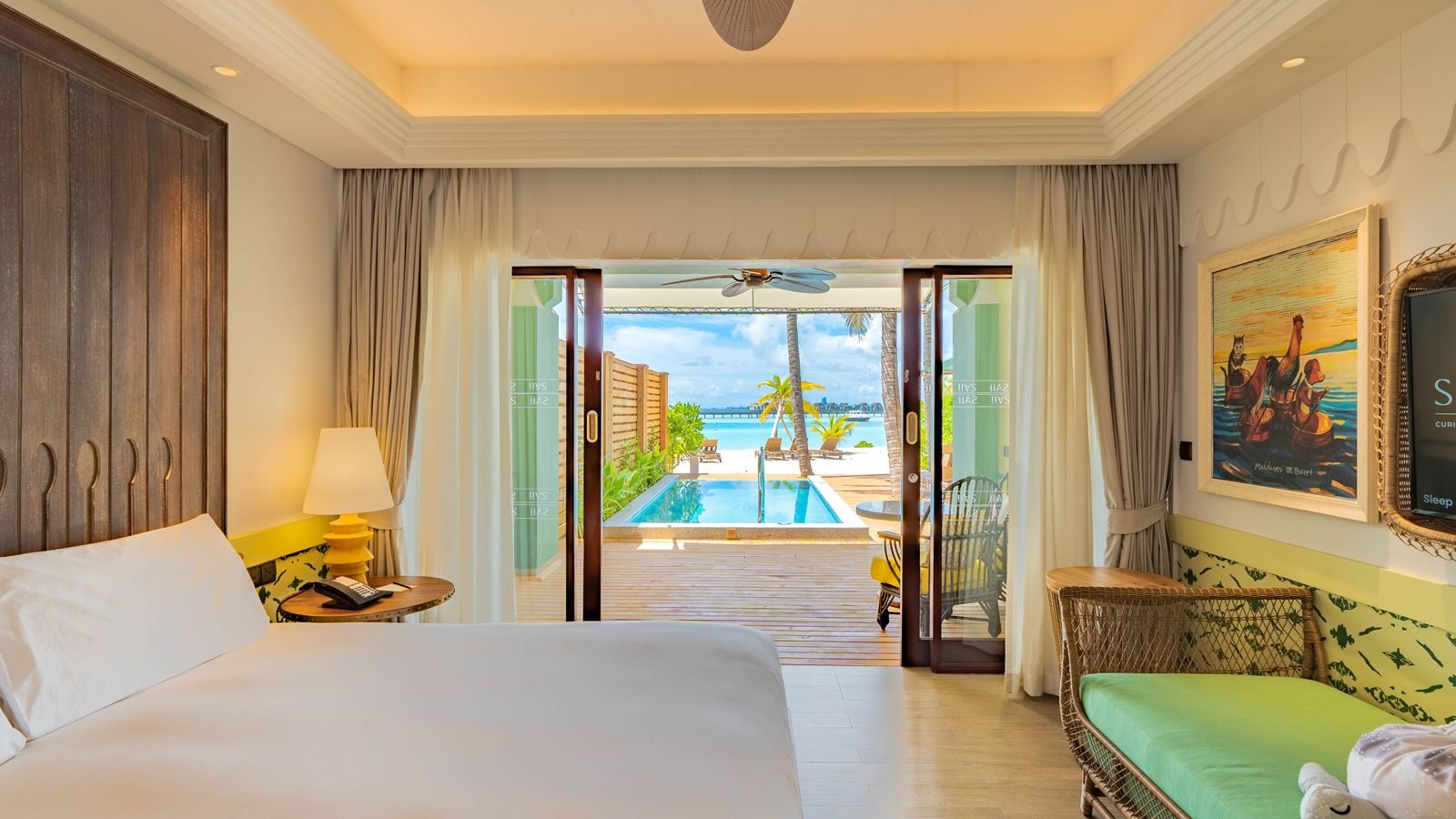 rooms-beach-room-wiith-pool