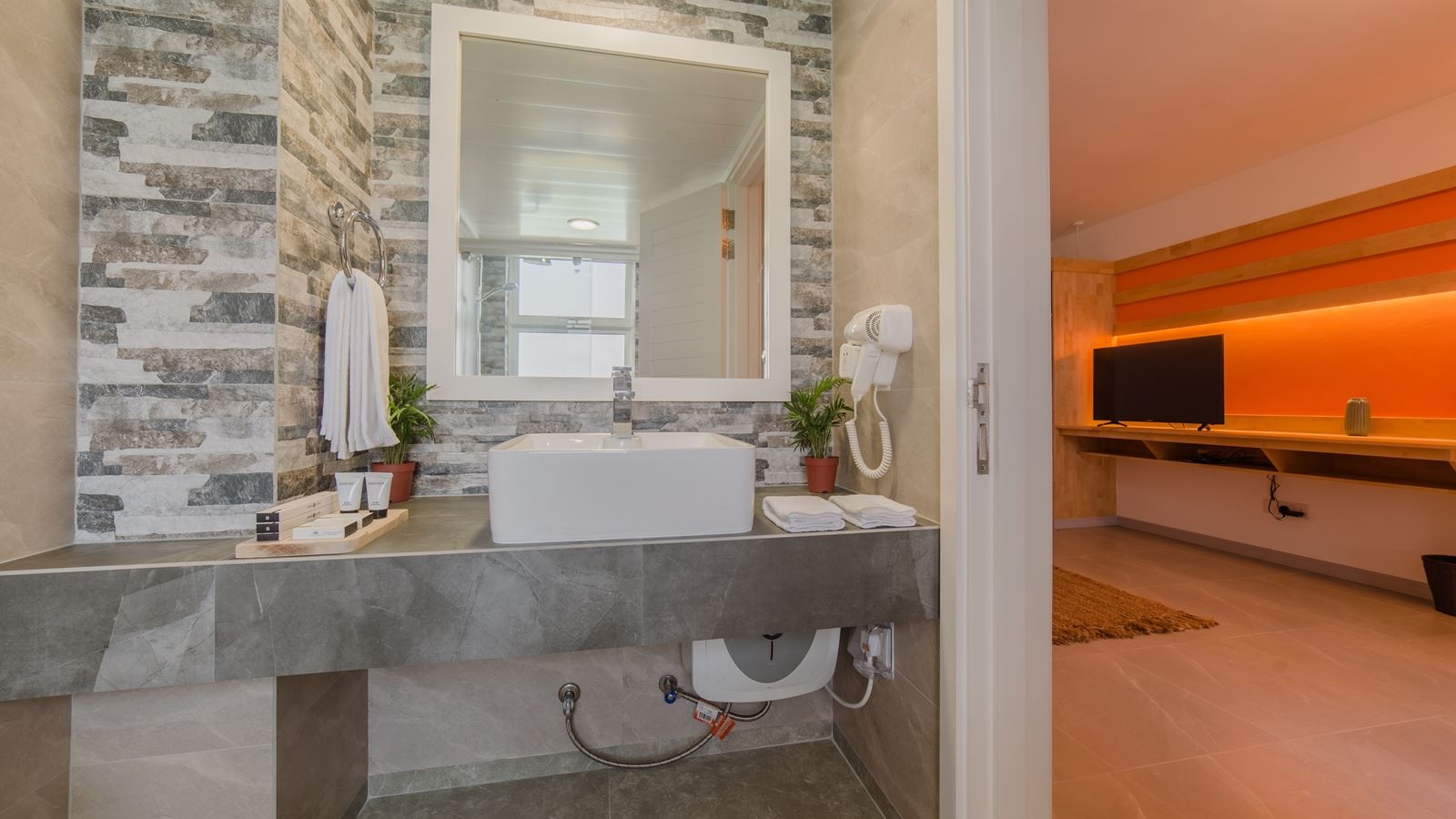 rooms-deluxe-plus-island-view