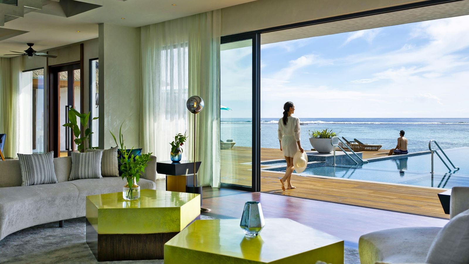 rooms-4-bedroom-ocean-pool-retreat