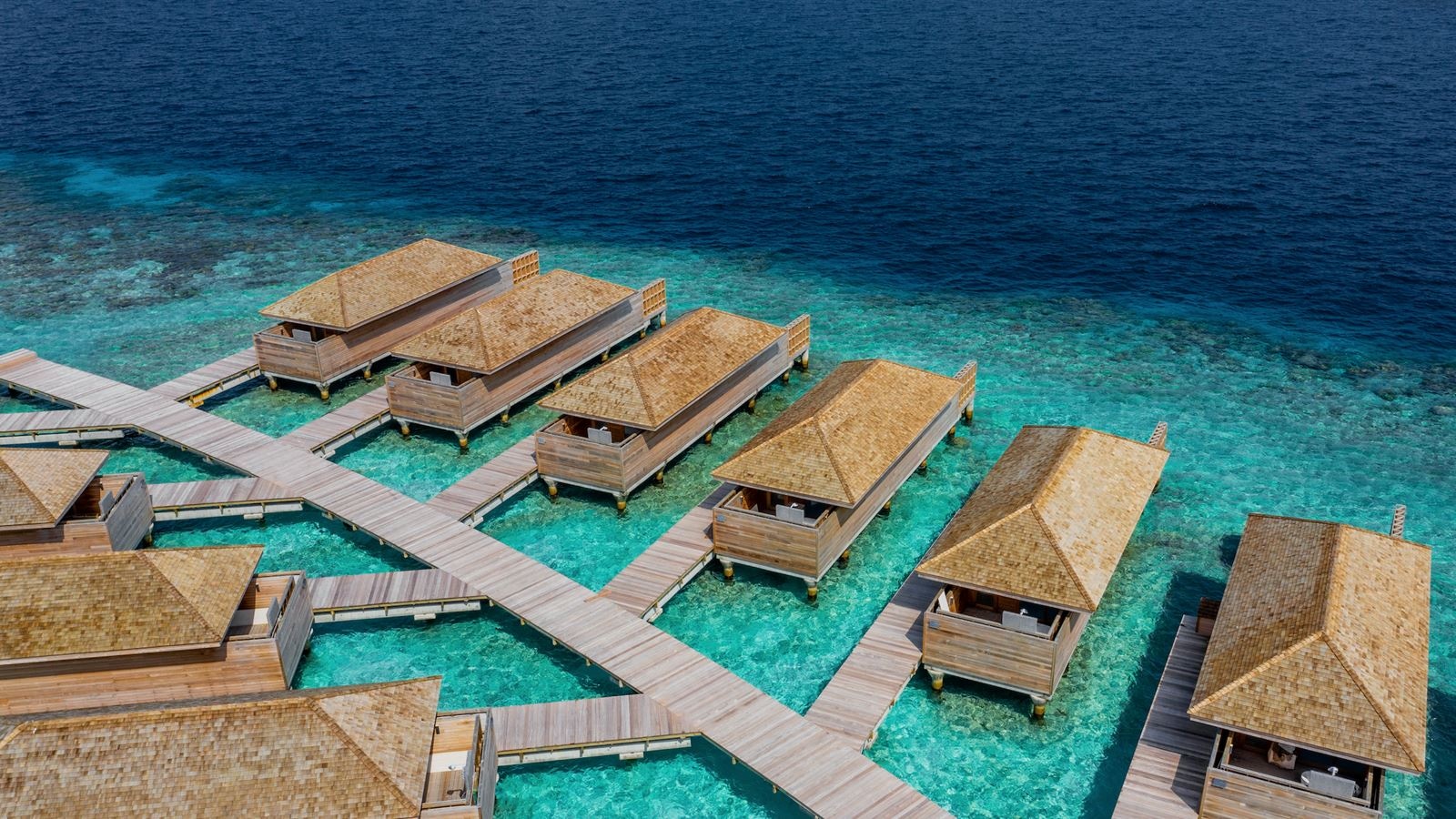 rooms-ocean-pool-villa