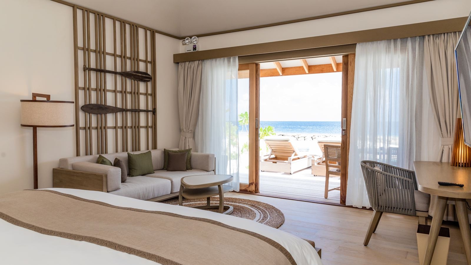 rooms-beach-pool-villa