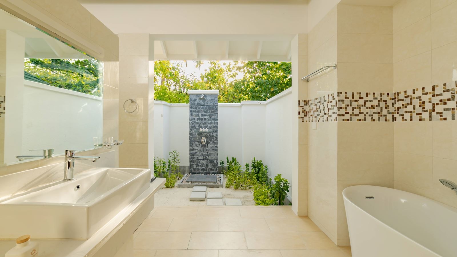 rooms-sunset-pool-beach-villa