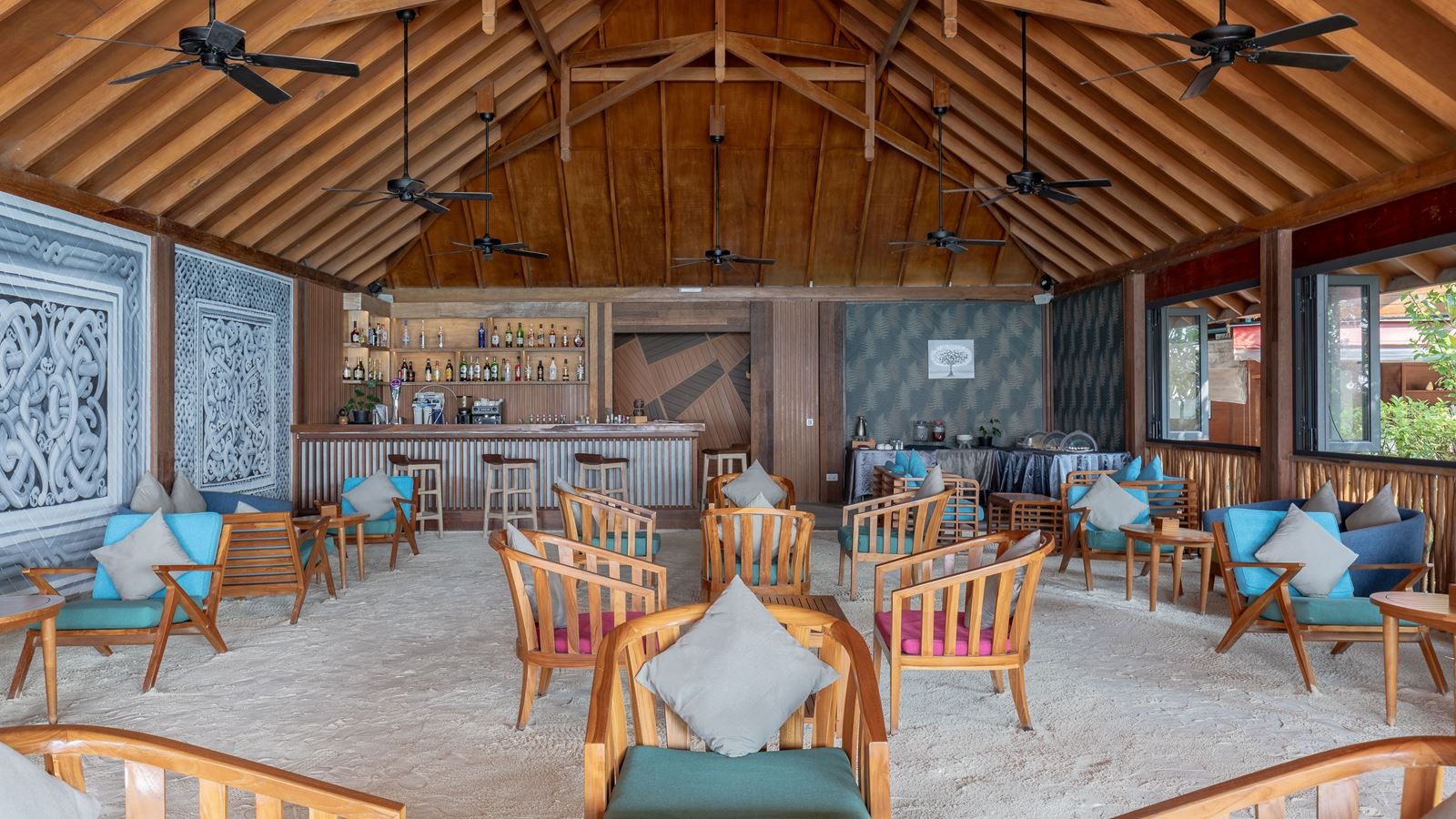 restaurants-raagudi-bar