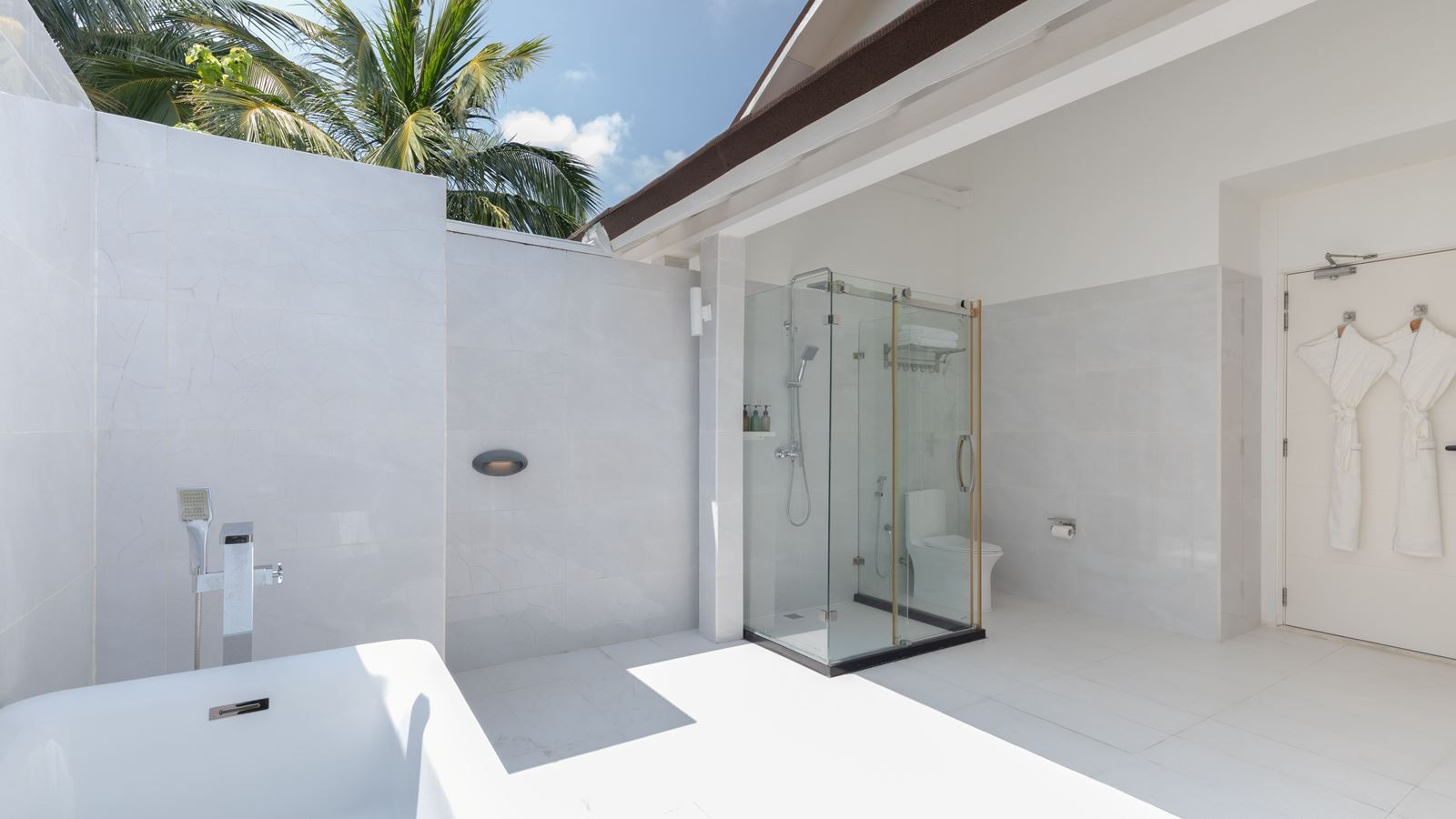 rooms-2-bedroom-family-beach-villa