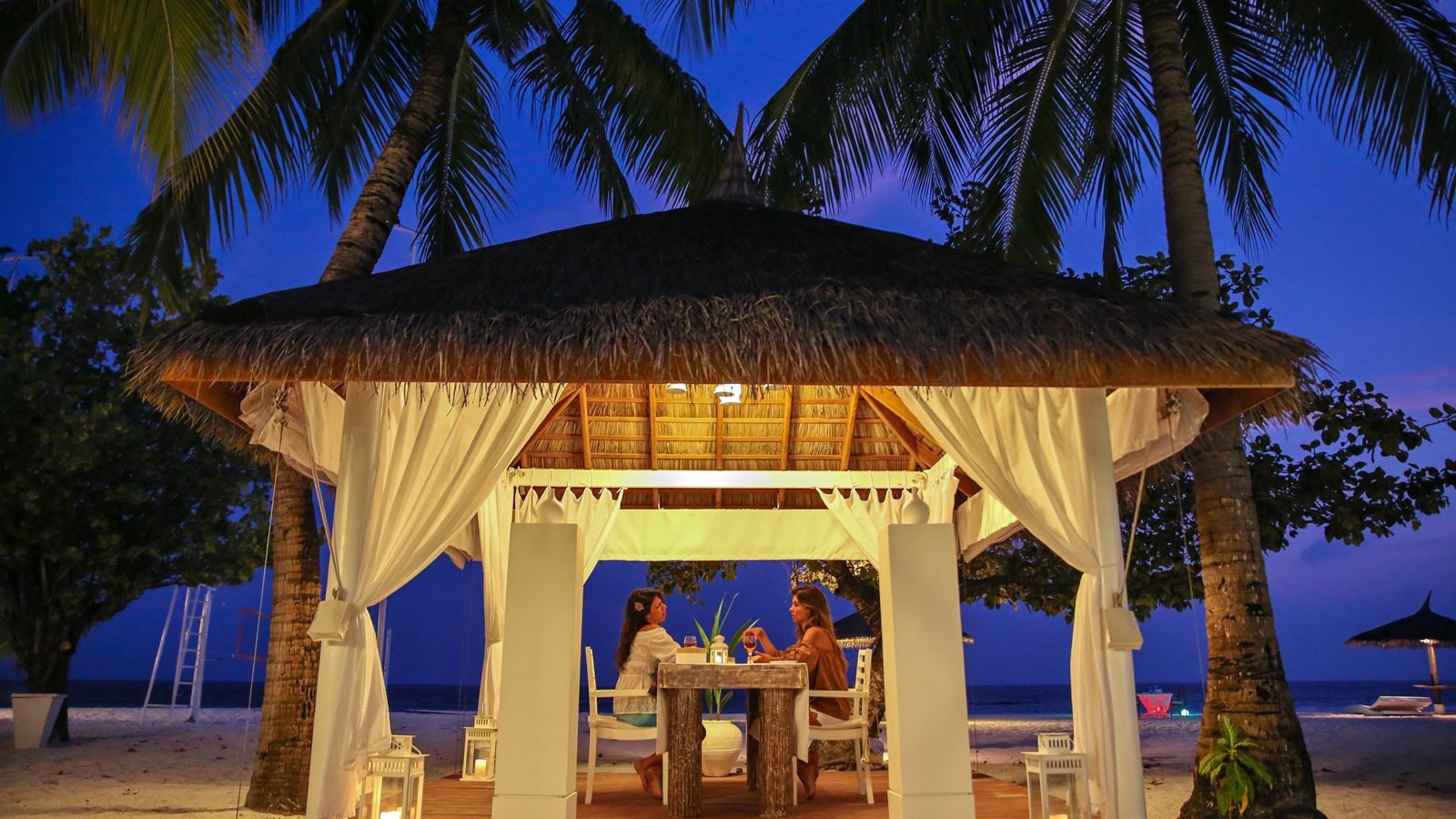 restaurants-farivalhu-maldivian-dining-experience