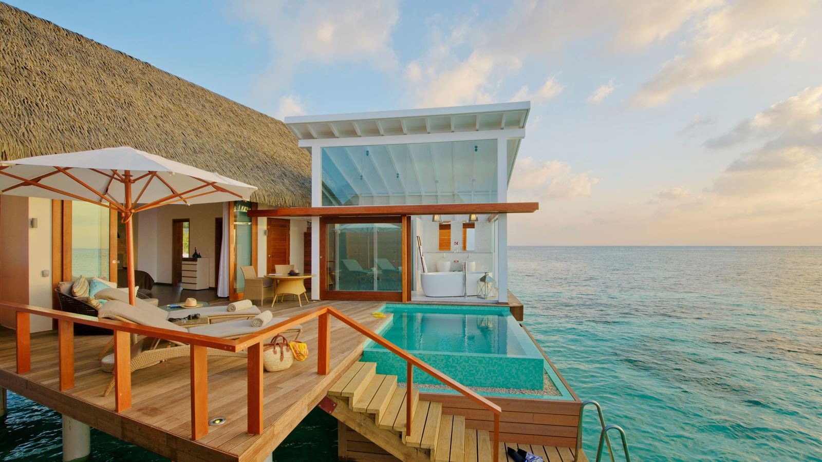 rooms-ocean-pool-villa