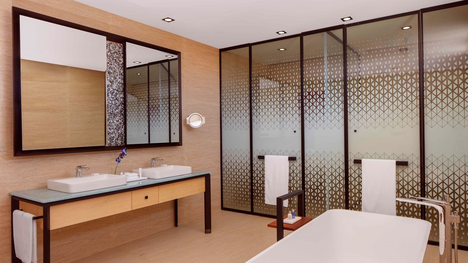 rooms-family-villa--3-bedrooms--pool--lagoon-view