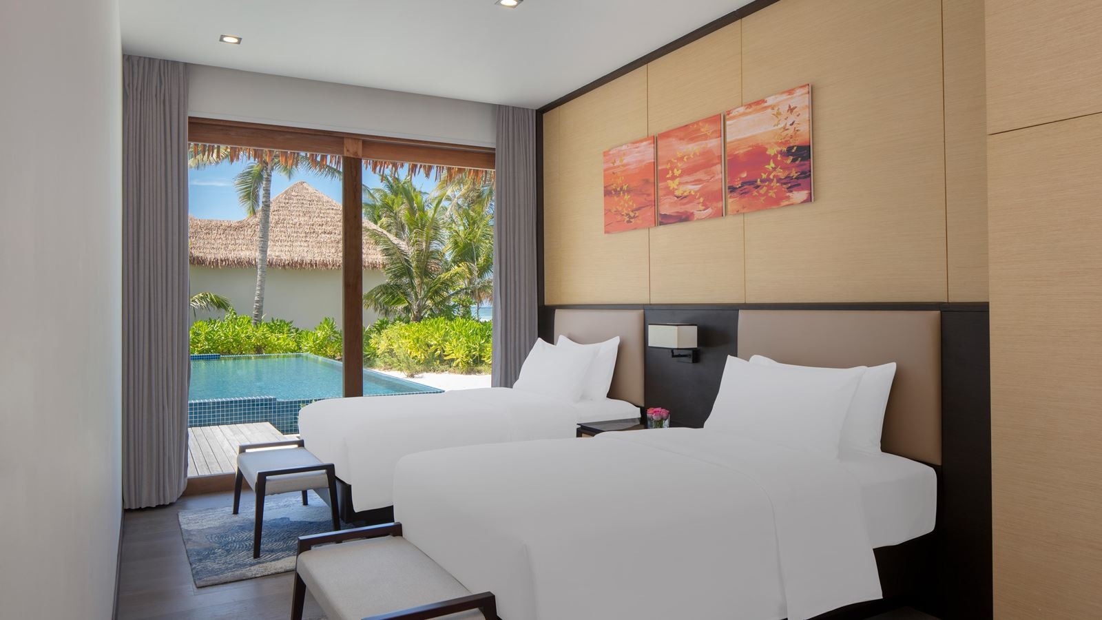 rooms-beach-villa--3-bedrooms--pool--sunset-view