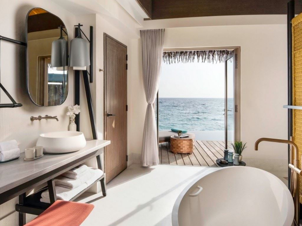 rooms-sunset-overwater-pool-villa