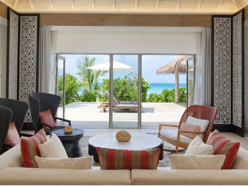 rooms-two-bedroom-beachfront-pool-residence