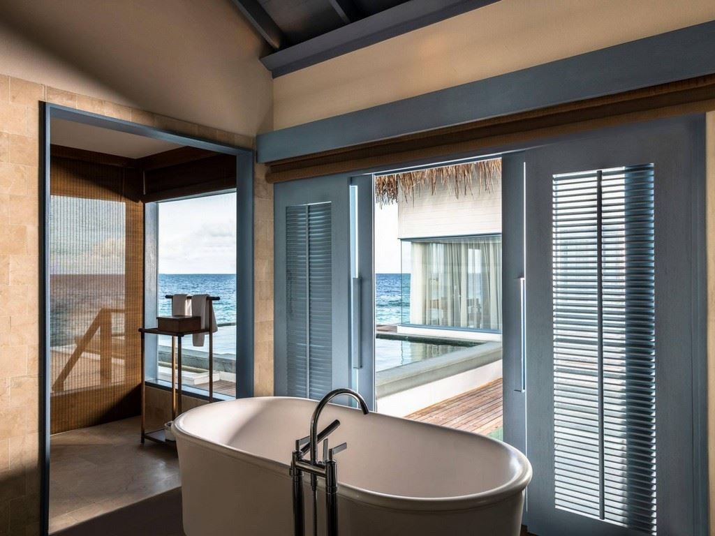 rooms-overwater-villa