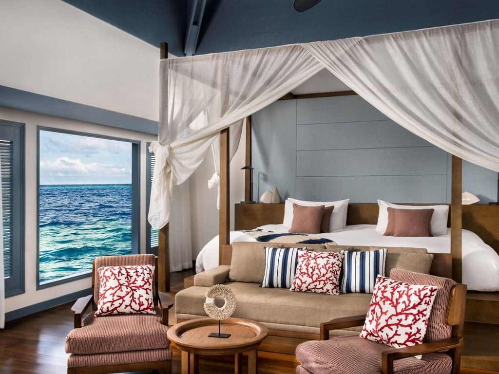 rooms-sunset-overwater-villa