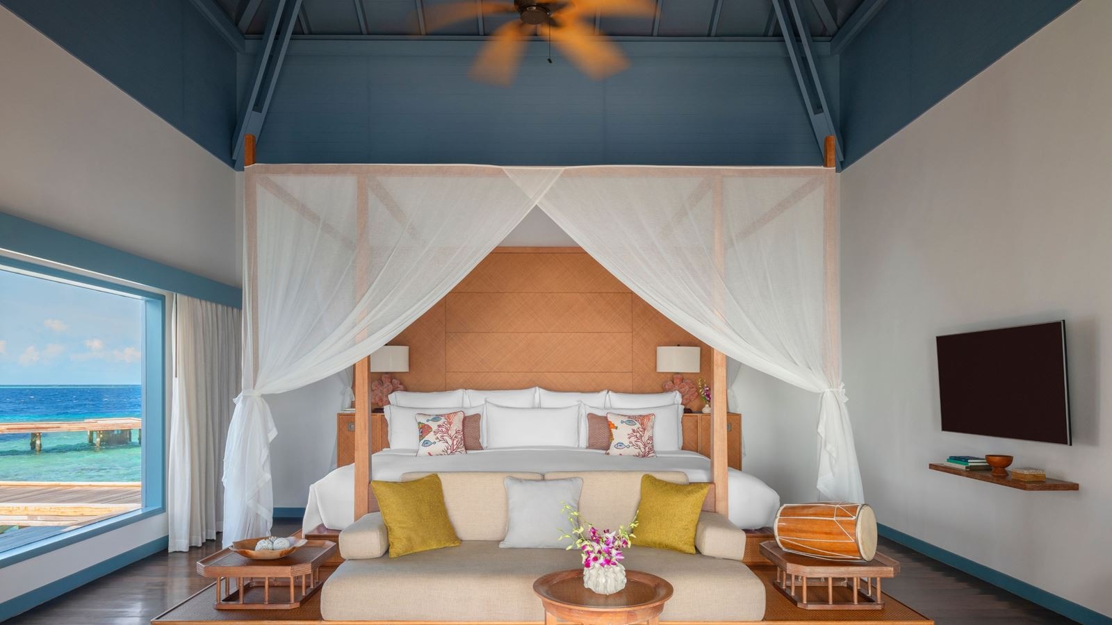 rooms-overwater-pool-villa-1br