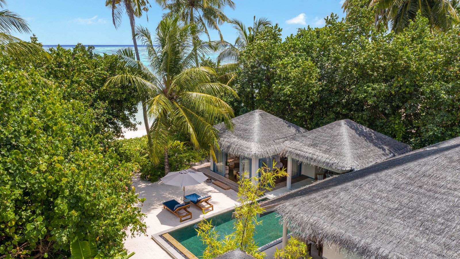 rooms-family-beach-pool-villa-2br