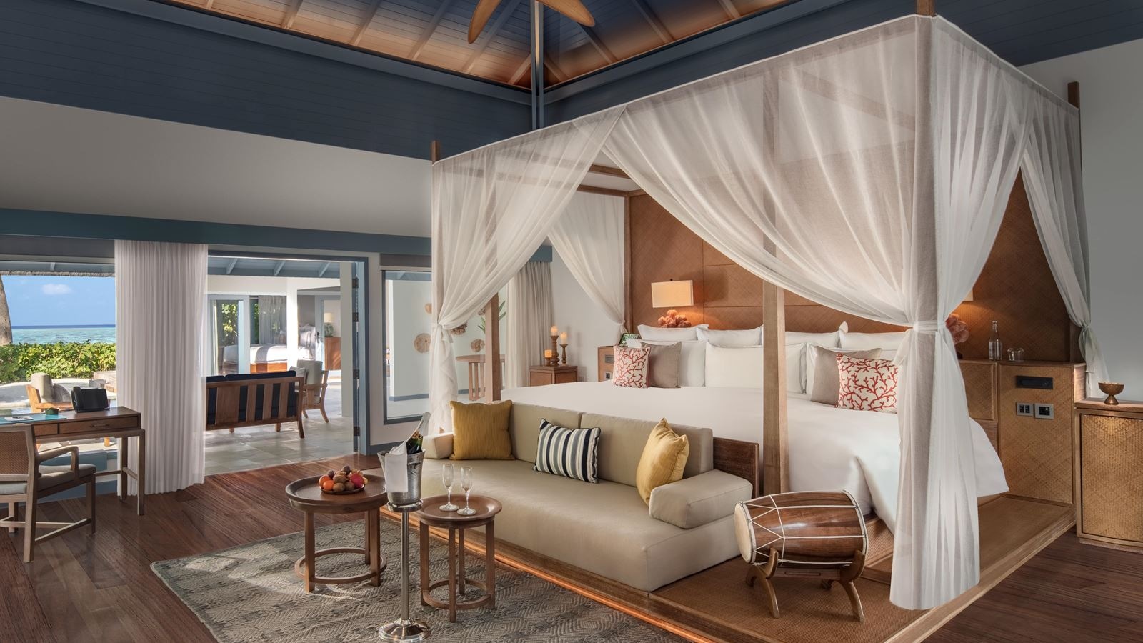 rooms-family-beach-pool-villa-2br