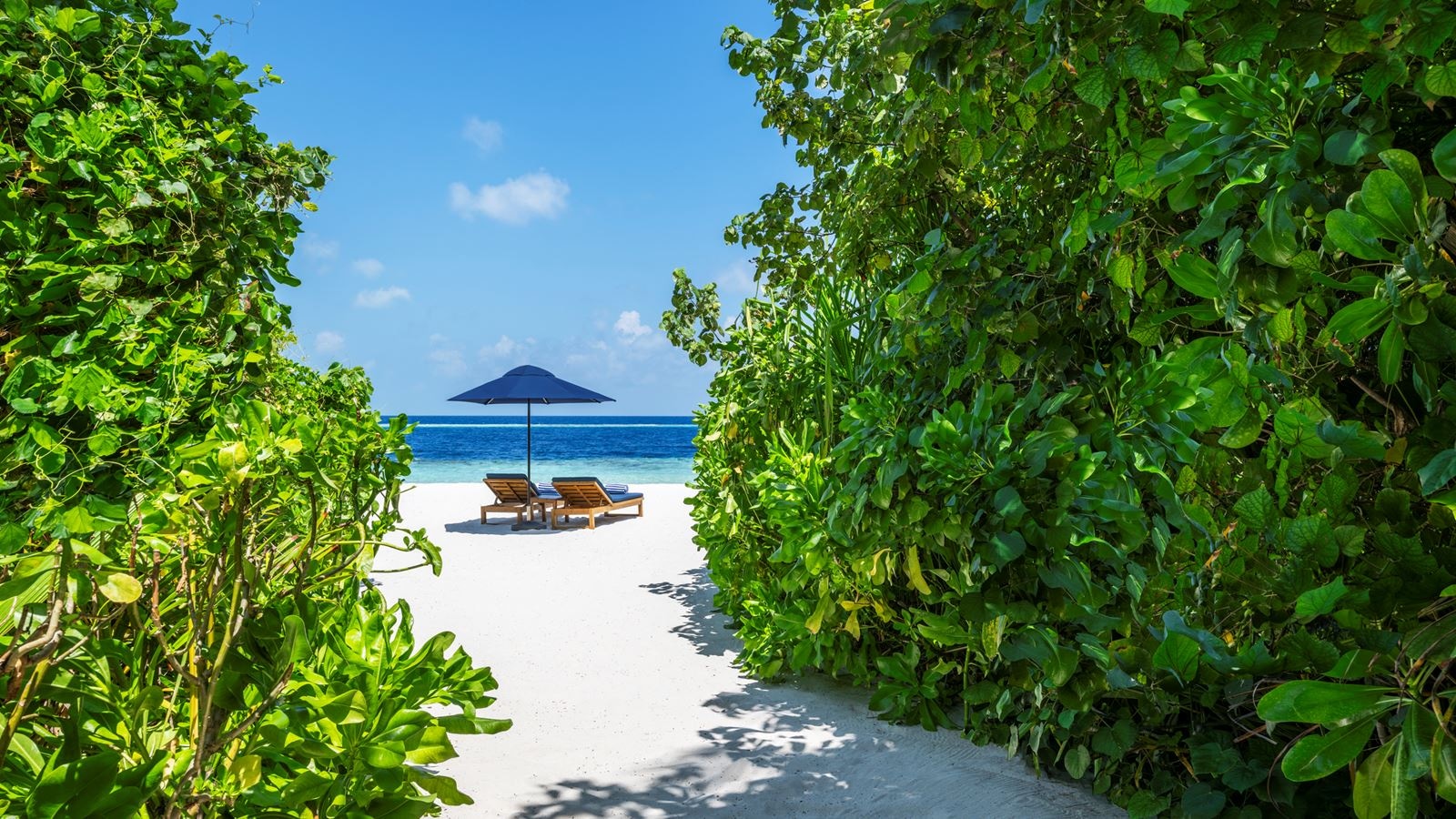 rooms-sunset-beach-pool-villa-1br