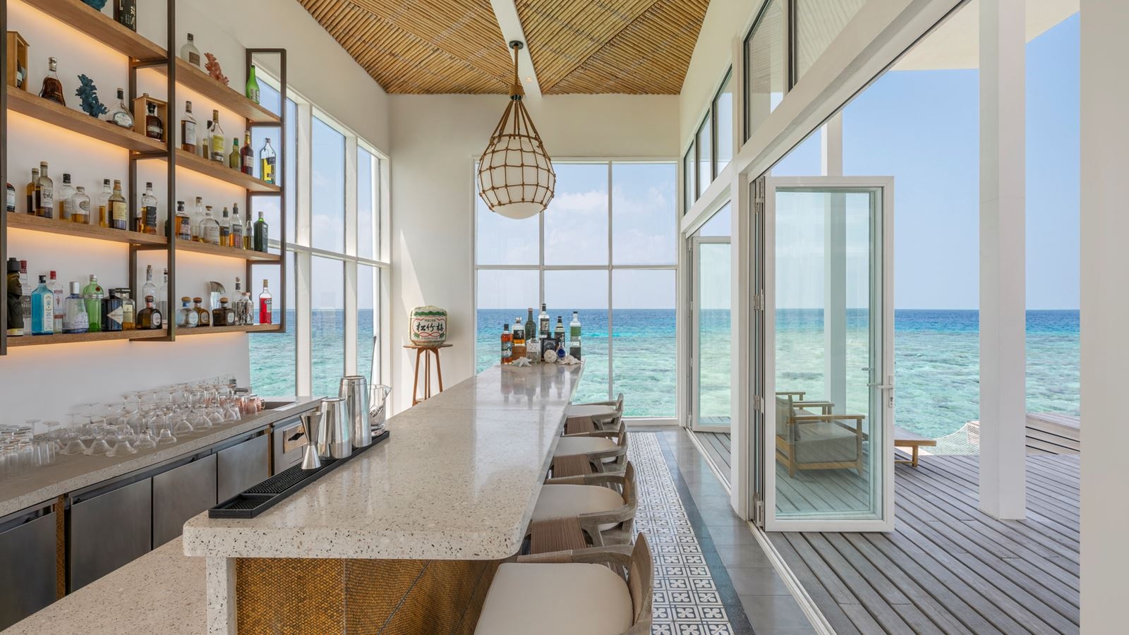 bars-yapa-sunset-bar