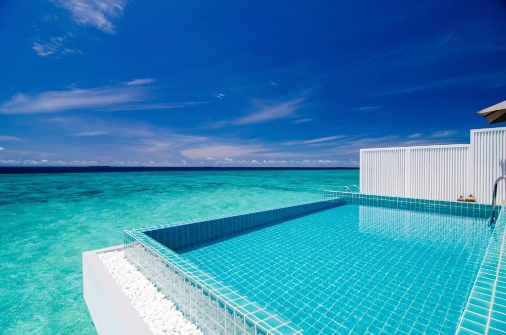 rooms-ocean-pool-villa