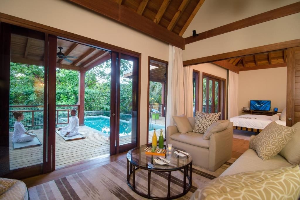 rooms-treetop-pool-villa