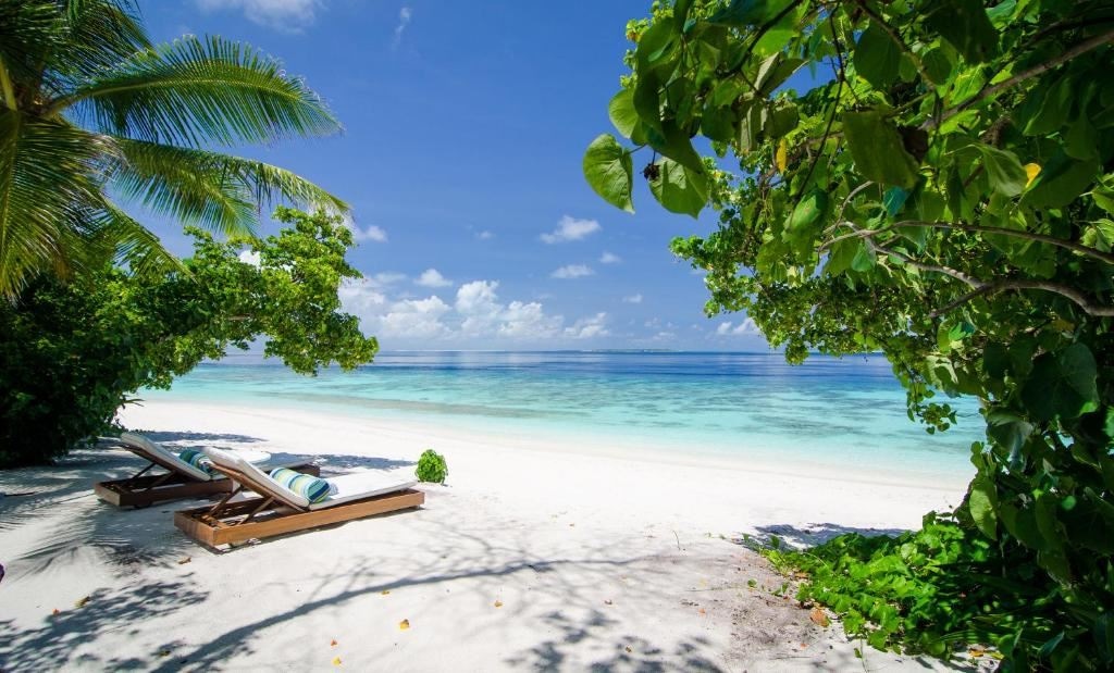 rooms-two-bedroom-beach-pool-villa